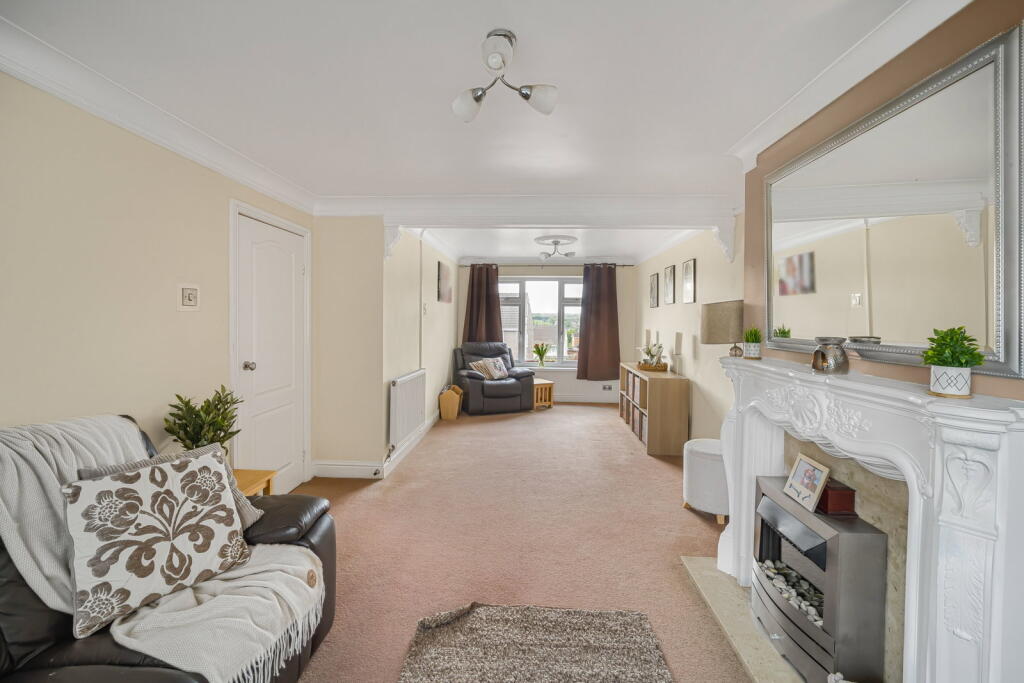 House in Pontyclun, Llanharan - View 2
