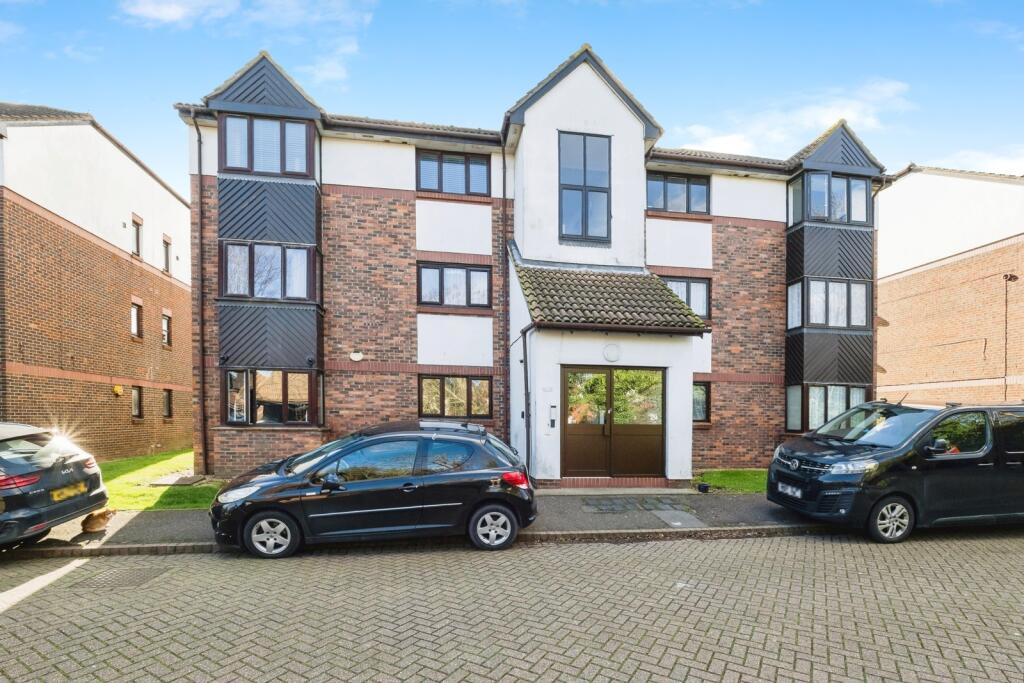 Main image of property: Talus Close, Purfleet-on-Thames, Essex, RM19