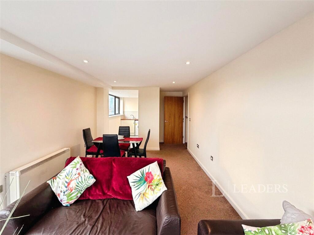 Apartment in Birmingham, Rea Valley, Digbeth - More