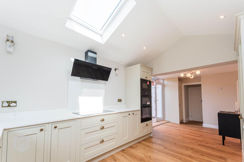 House in Bolton, Middlebrook, Horwich - More
