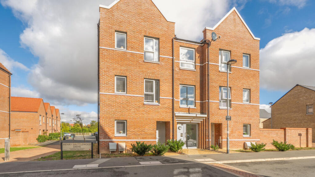 Apartment in Chelmsford - View 3