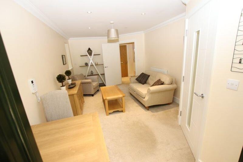 House in Christchurch, Purewell - View 4