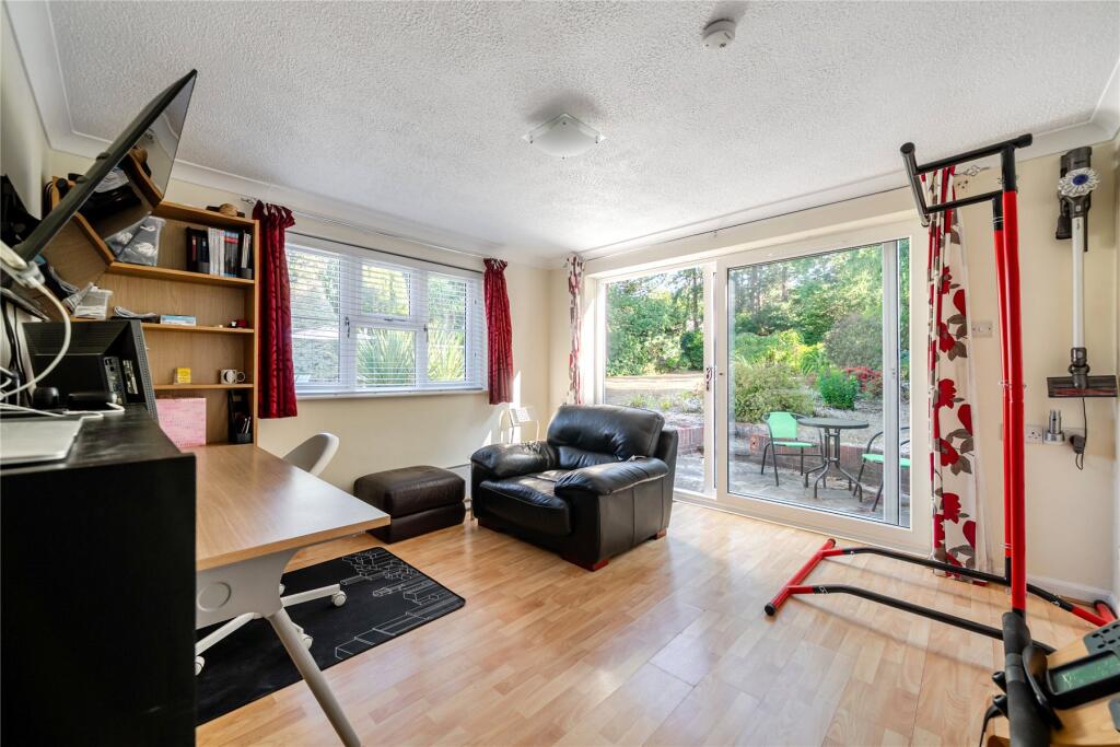 House in Guildford - View 3