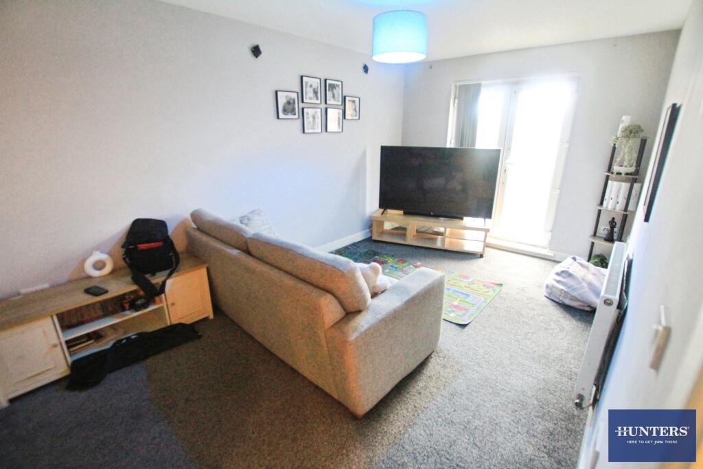Apartment in Bradford - View 3
