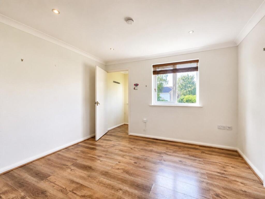 House in Devizes, Wiltshire - View 2