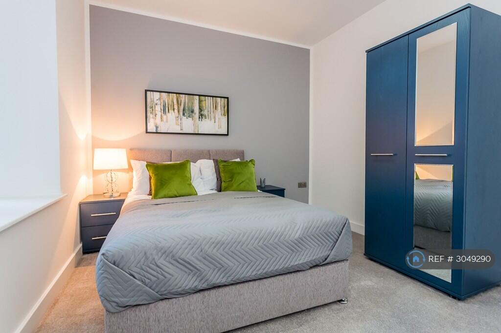 Apartment in Hull, Garrison Side, Old Town - View 4