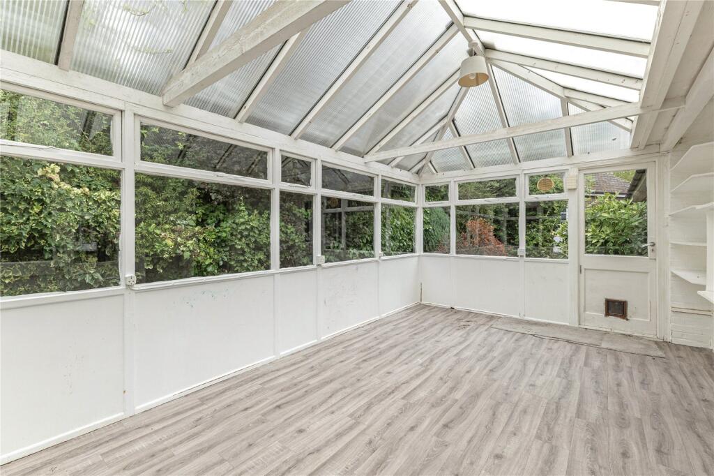 House in Kingston upon Thames - View 4