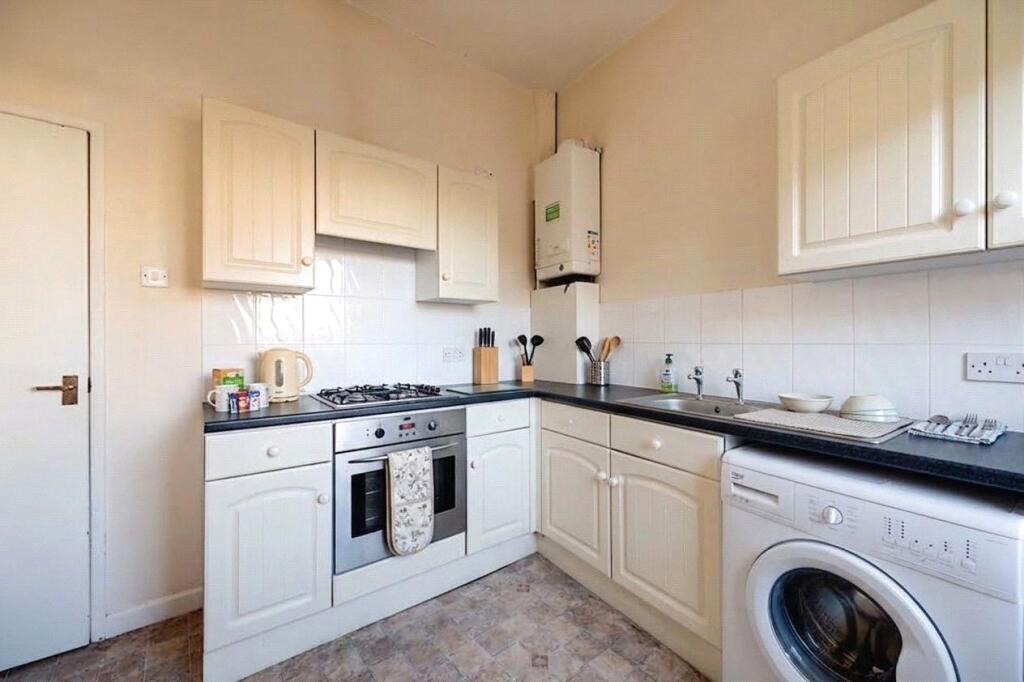 Apartment in Portsmouth - View 2