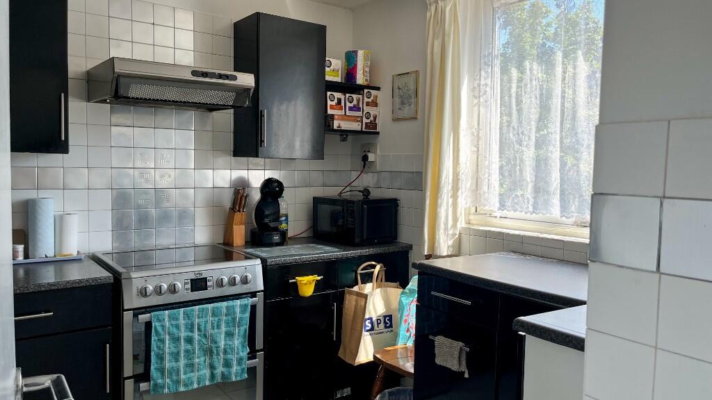 Apartment in London, London Borough of Bromley - View 5