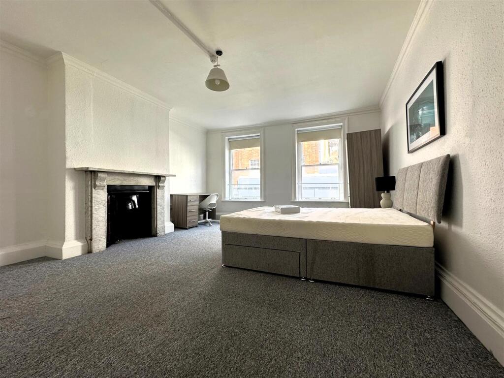 Main image of property: Westgate Street, Gloucester