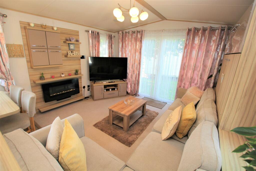Highfield Grange Holiday Park, London Road, Clacton-on-Sea photo 3