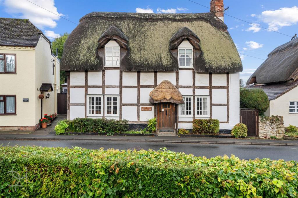 2-bed house on Elmley Castle, Pershore, £550,000