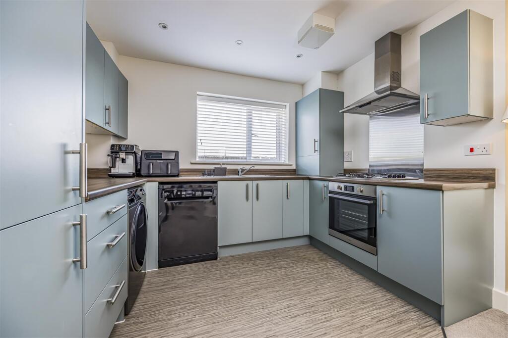 Apartment in Havant, Hampshire - View 4