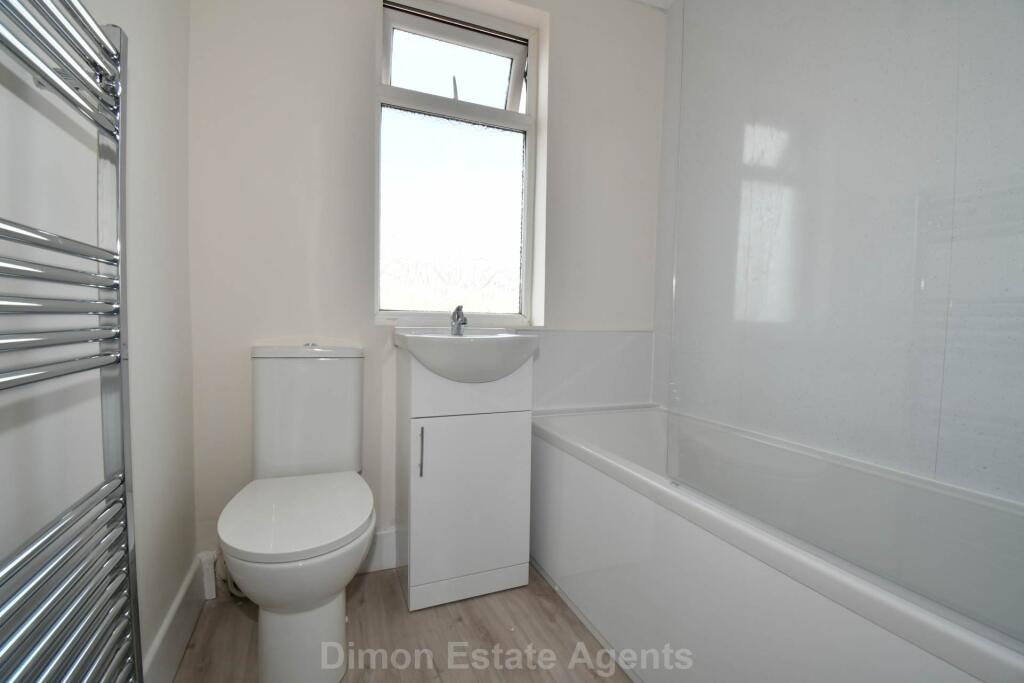 House in Portsmouth - View 4