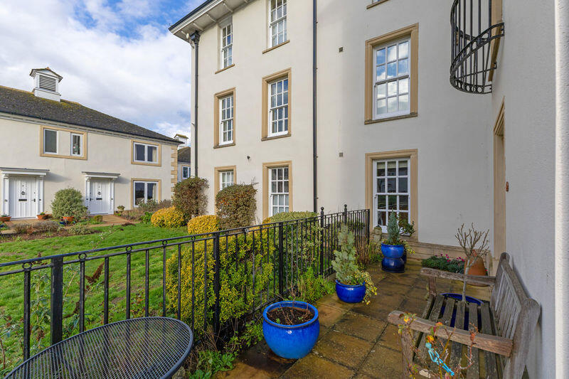 Fulland House, Shoreditch Road, Taunton photo 2