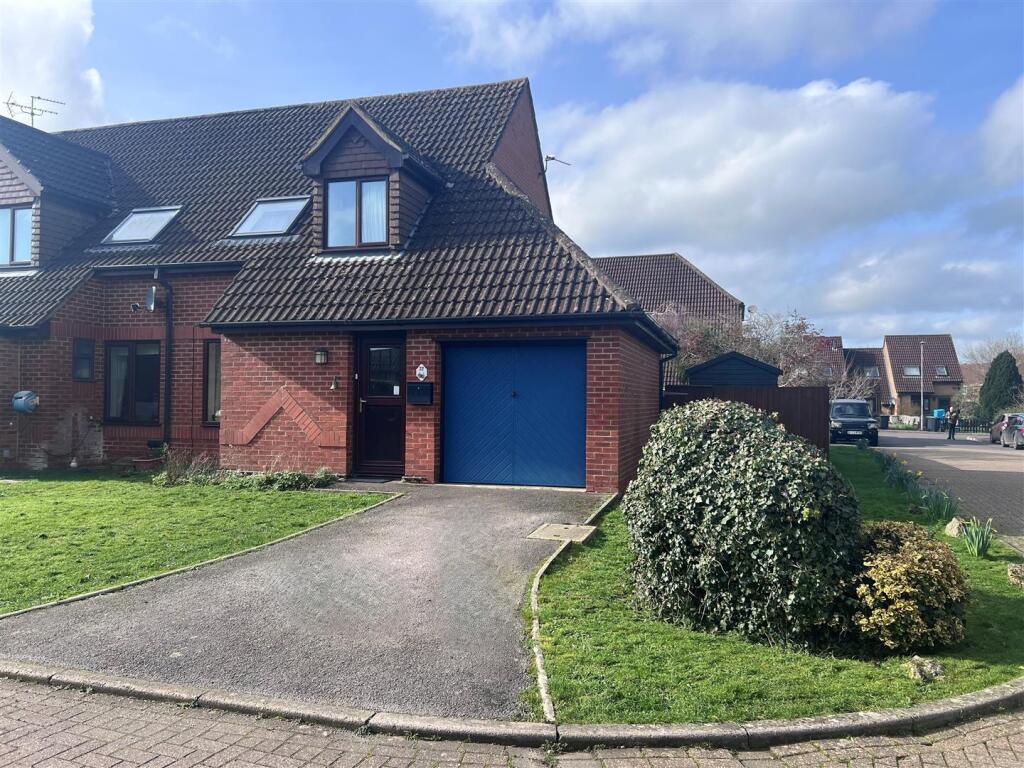 Main image of property: Honeyfields, Gillingham