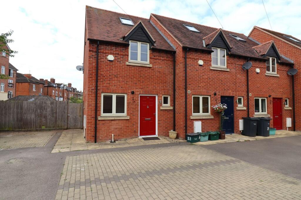 Main image of property: Hillfield Court Road, Gloucester, GL1