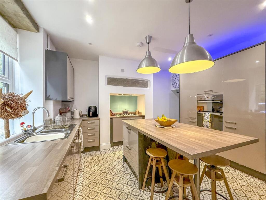 Main image of property: Haslingden Road, Rawtenstall, Rossendale