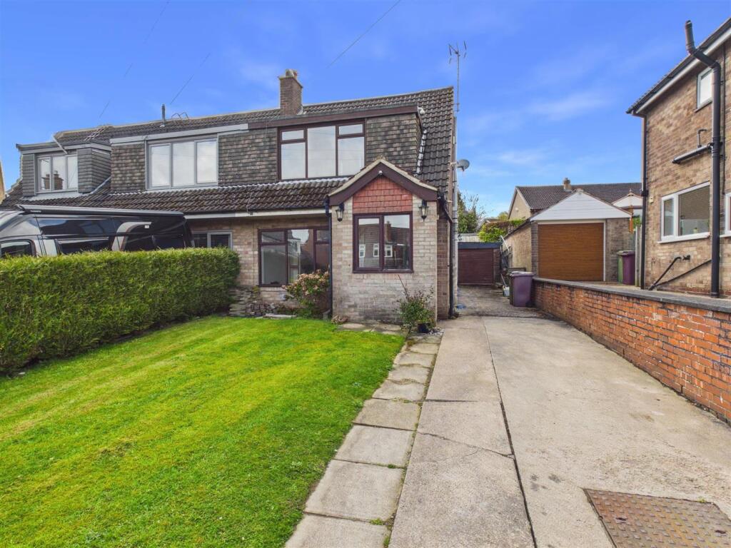 Main image of property: Farwater Close, Dronfield