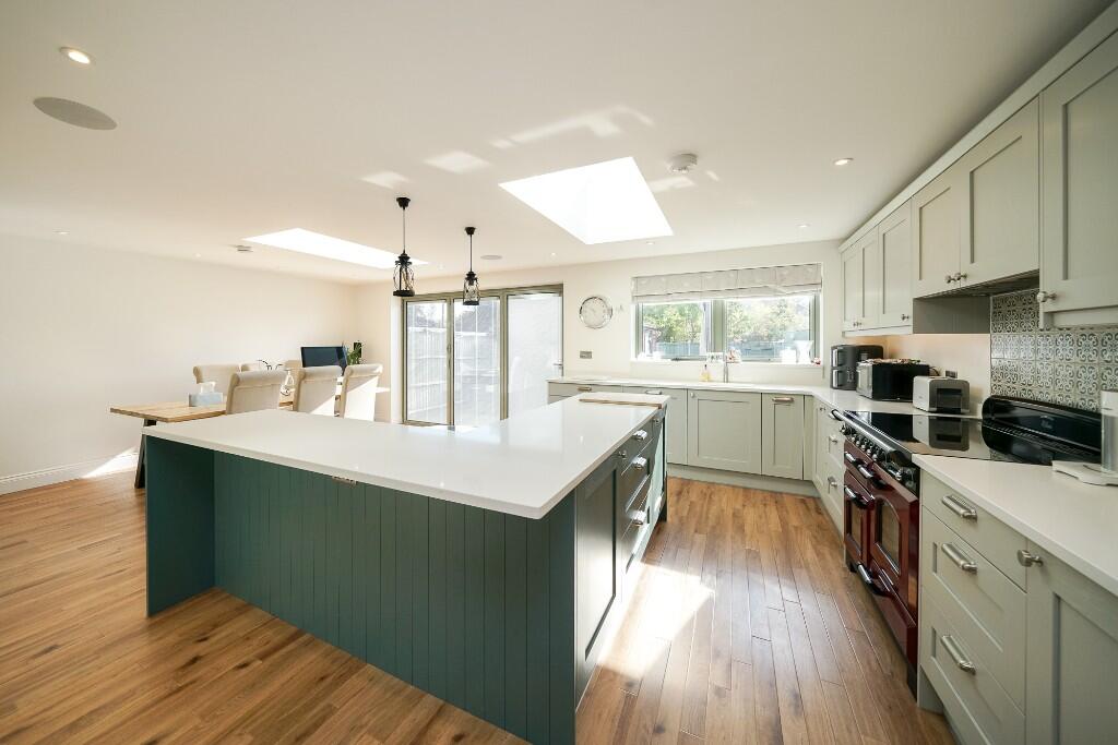 Dudley Close, Bovingdon, HP3 photo 3