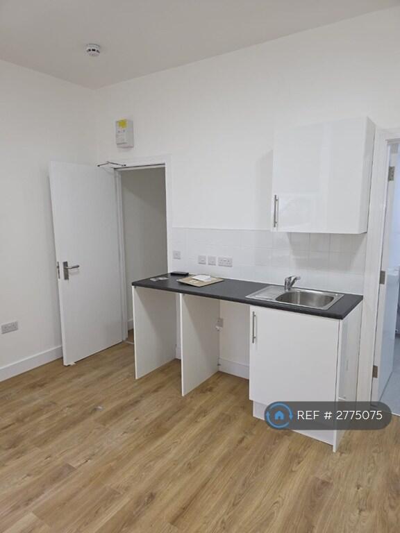 1 bedroom flat share for rent