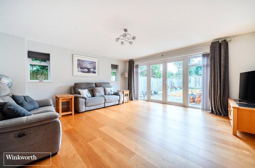 Buckskin Lane, Basingstoke, Hampshire, RG22 photo 3