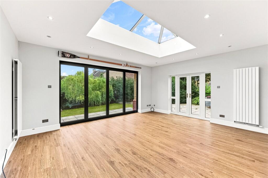 House in Bromham, Bedford - View 3