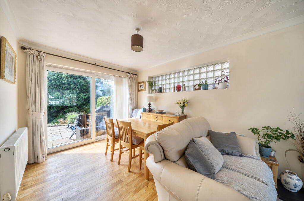 House in Southampton, Bassett Green - View 4