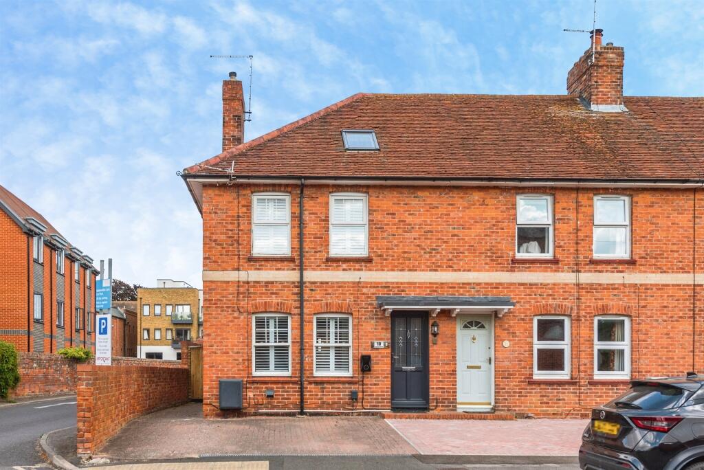 Main image of property: Goldsmiths Terrace, Wallingford