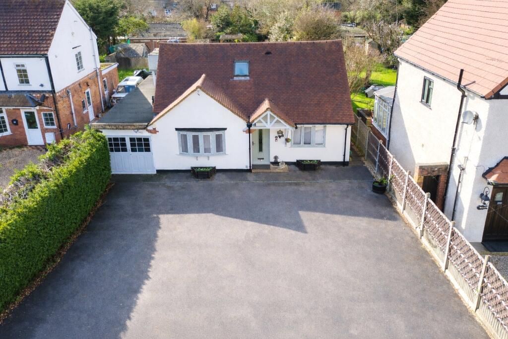 Main image of property: Westwood Road, Tilehurst, Reading, Berkshire, RG31
