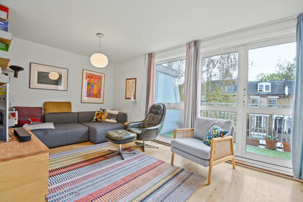 Apartment in London - View 2