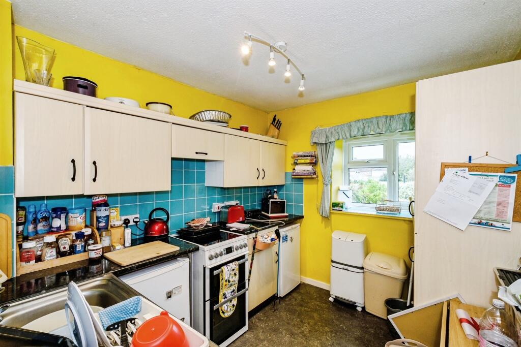 Apartment in Brighton - View 4