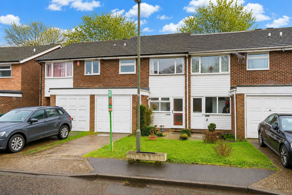 Main image of property: Murdoch Close, Staines-upon-Thames, TW18