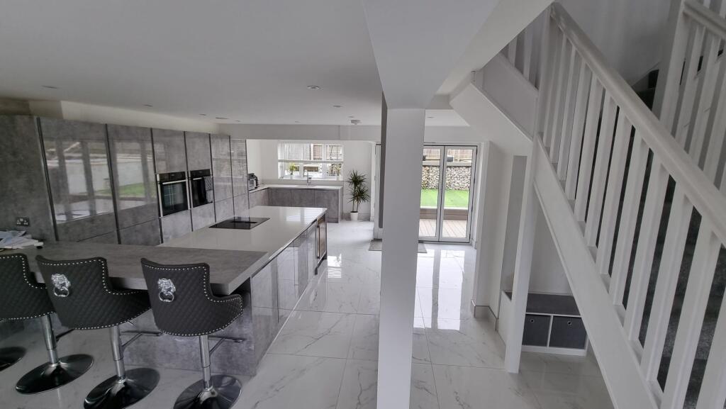 House in Weedon Bec - View 5
