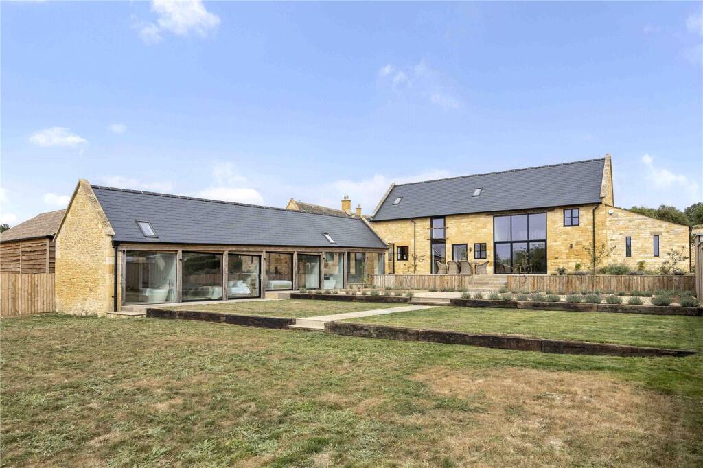 House in Cotswold, Weston Subedge - View 4