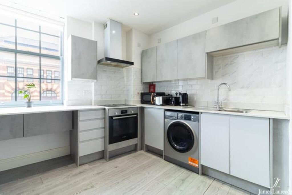 Apartment in Birmingham - View 3