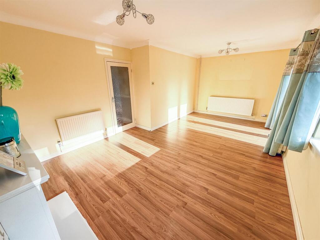House in Northampton - View 5