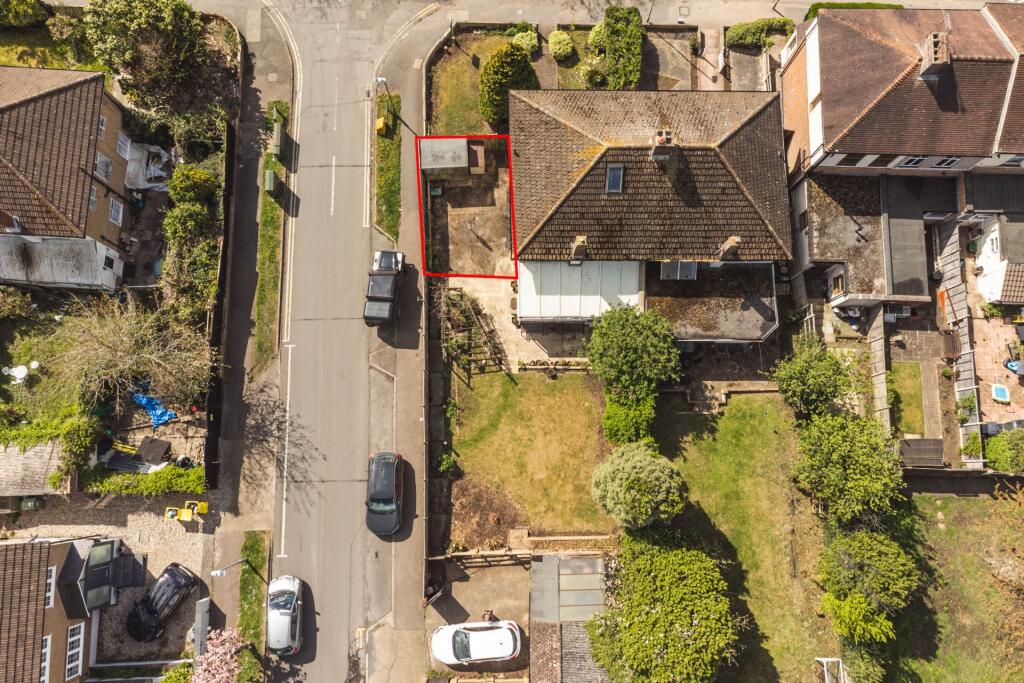 Hammondstreet Road, Cheshunt, EN7 photo 2