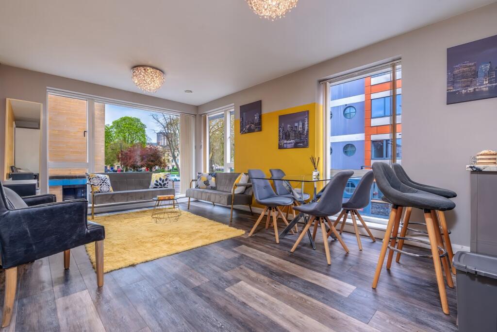 Main image of property: Apartment 2, 2, Portland View, Dean Street, Bristol, England