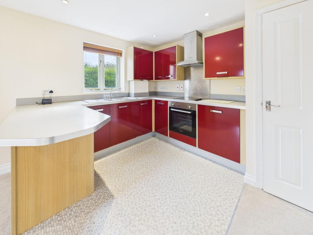 Apartment in West Oxfordshire, Chipping Norton - View 2