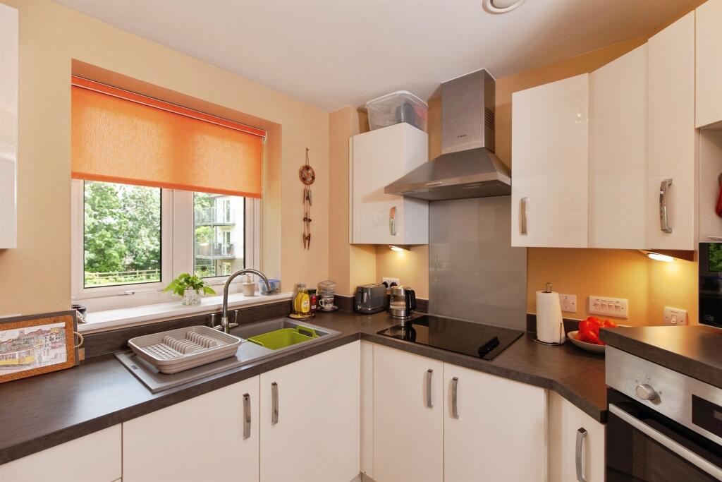 Apartment in Bath - More