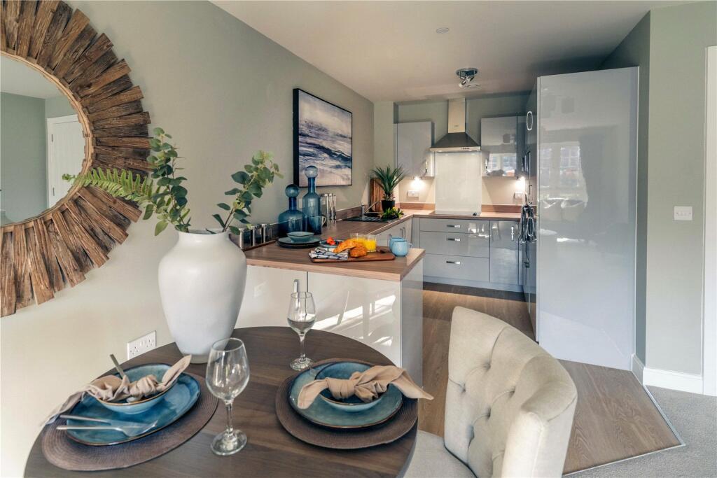 Westpole Avenue, Oakwood, EN4 photo 3
