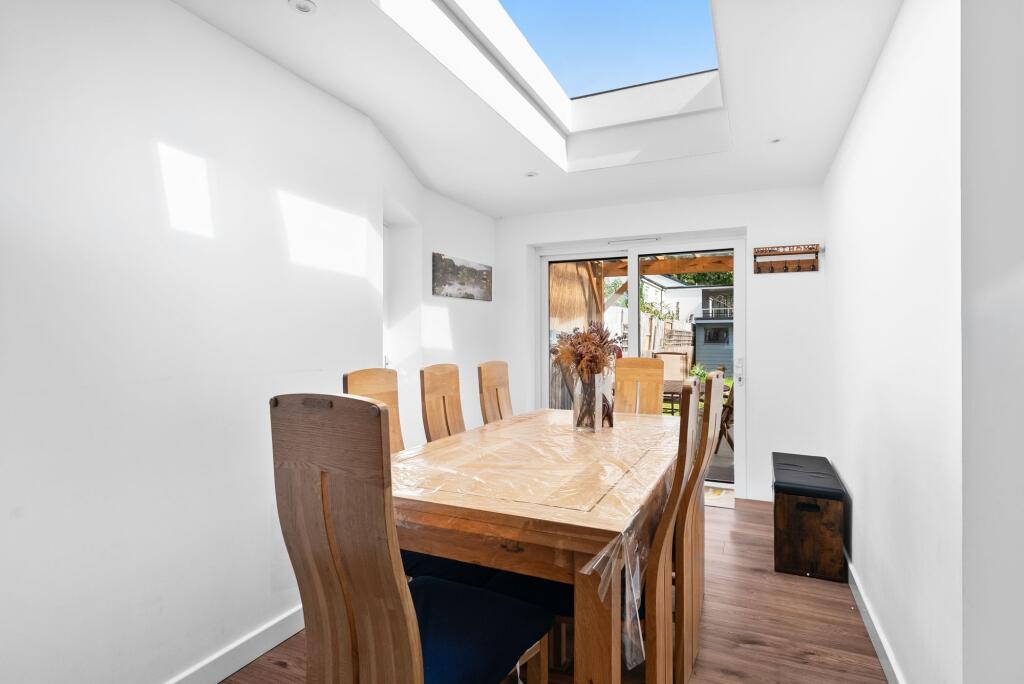 House in Cambridge, The Willows, Chesterton - View 4
