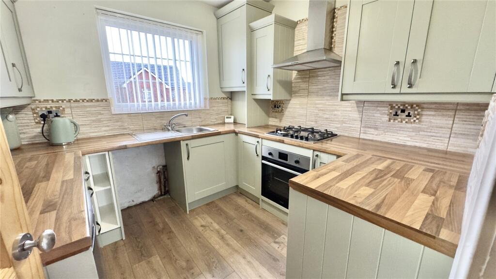 Apartment in Moreton, Liverpool City Region - View 2