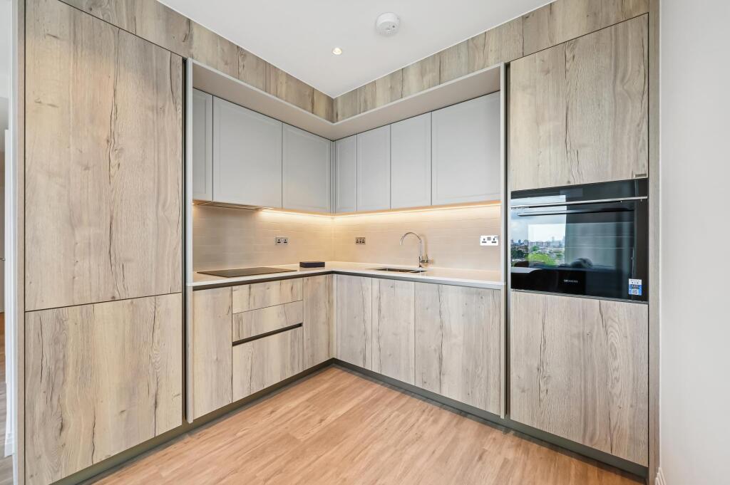 Apartment in London - View 4