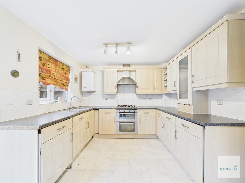 Pagett Close, Hucknall photo 4