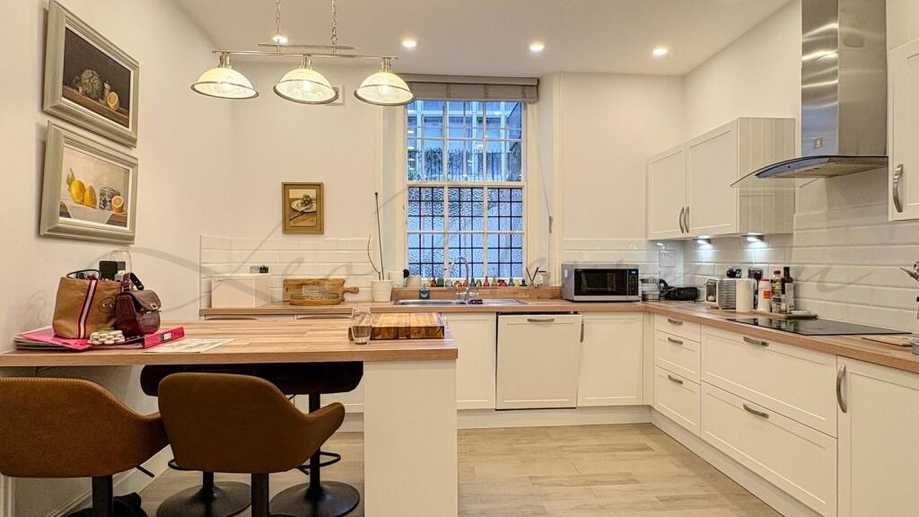 Main image of property: Carlisle Mansions, Carlisle Place, London, SW1P