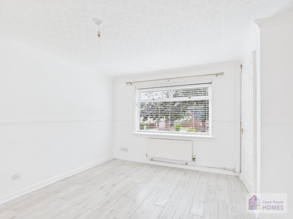 Alison Lea, Calderwood, East Kilbride, G74  photo 3
