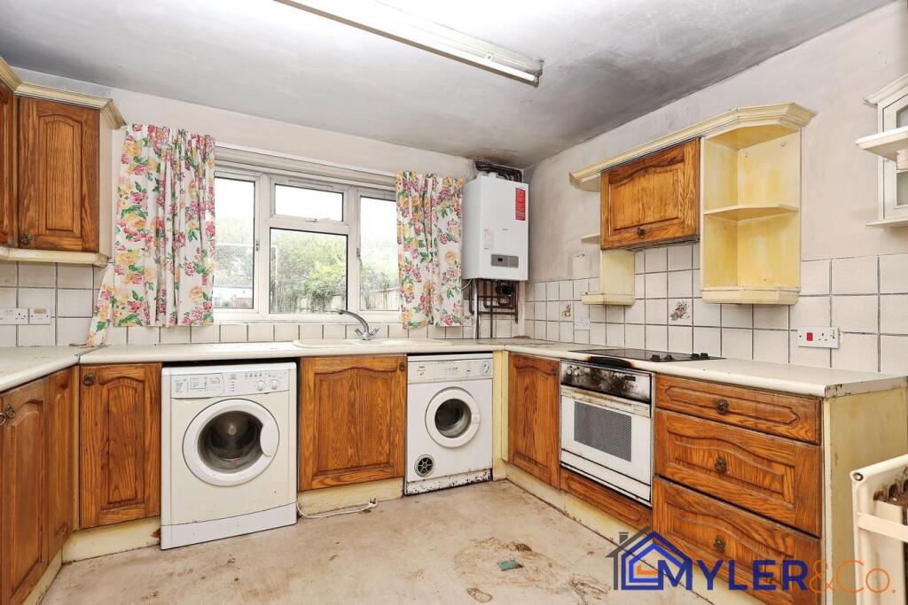 House in Widnes, Kingsway Estate - More