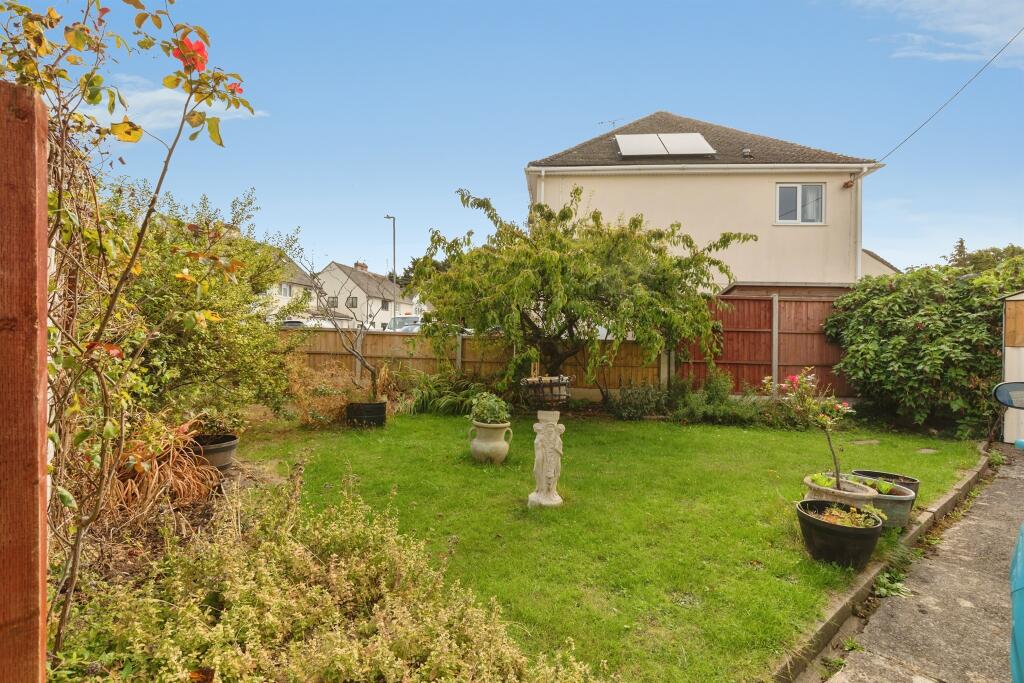 Ridgeway, Yate, BRISTOL photo 4